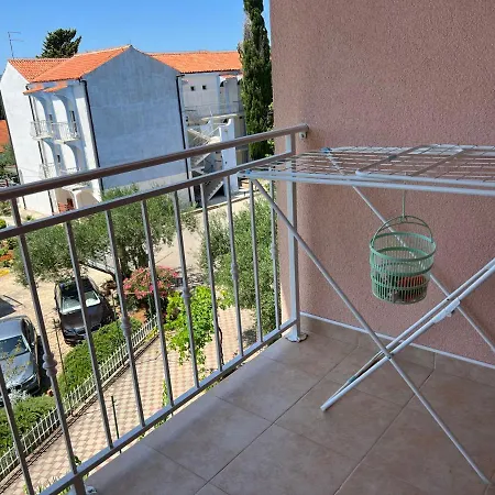 Apartmani Roje Sveti Filip I Jakov Exterior photo